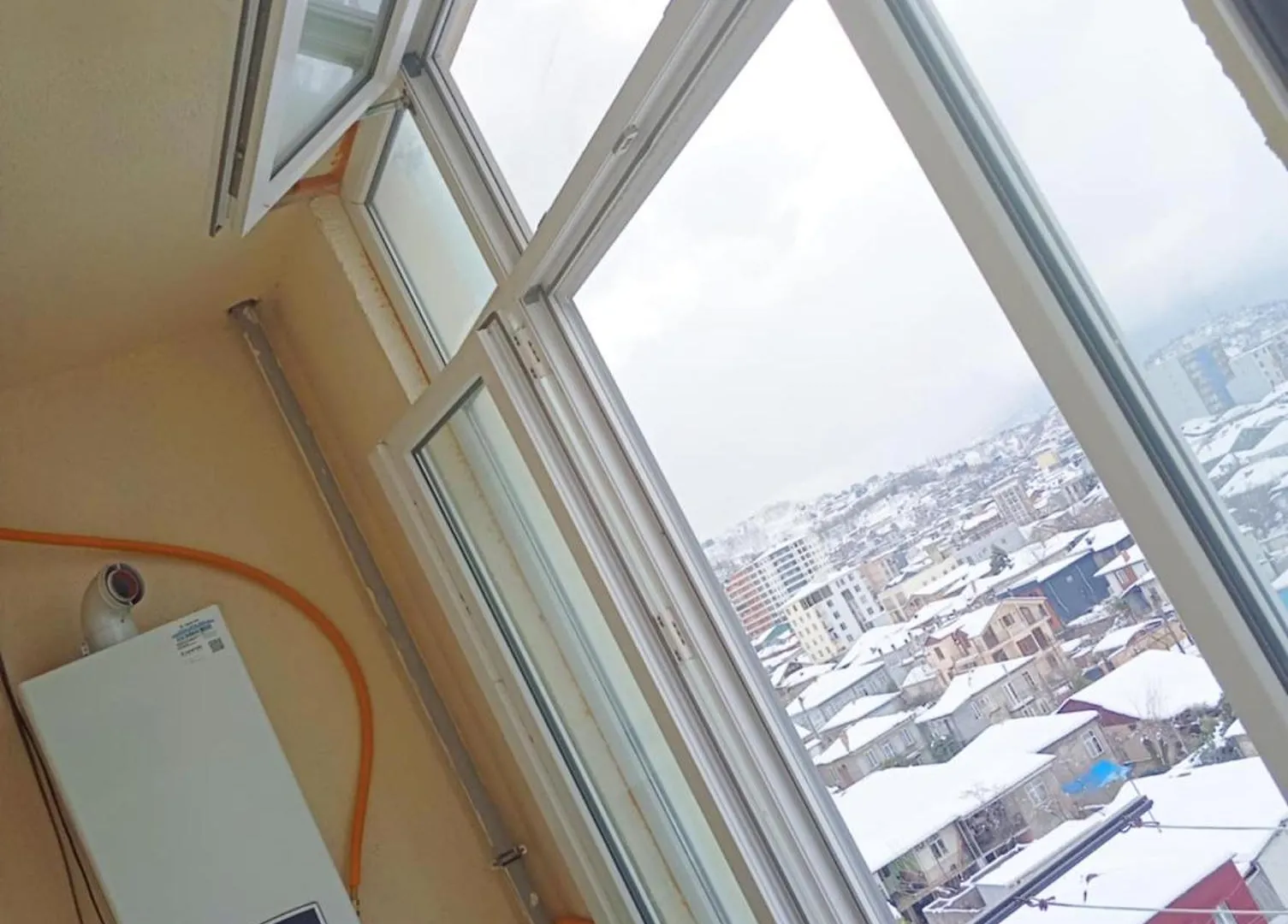 Booking Batumi 0*,